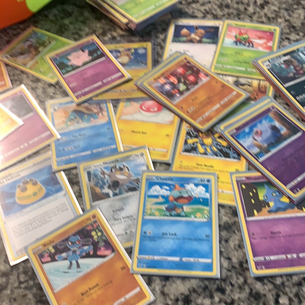 Pokémon Cards - Picture 2 of 2